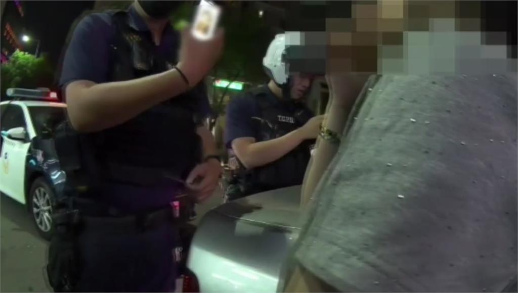 約會不想留壞印象！ 女謊稱「割耳補唇」瞞通緝 荒誕說詞讓警錯愕