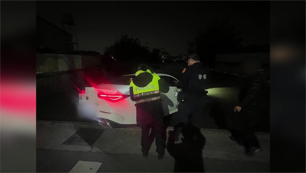 載女同事回家 跟著導航走下一秒「插秧式」栽進田裡