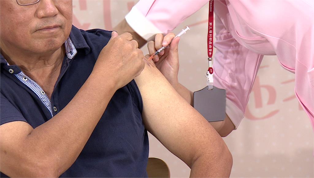 新冠疫情仍持續且處流行期，疾管署呼籲民眾接種XBB疫苗。圖／台視新聞（資料畫面）