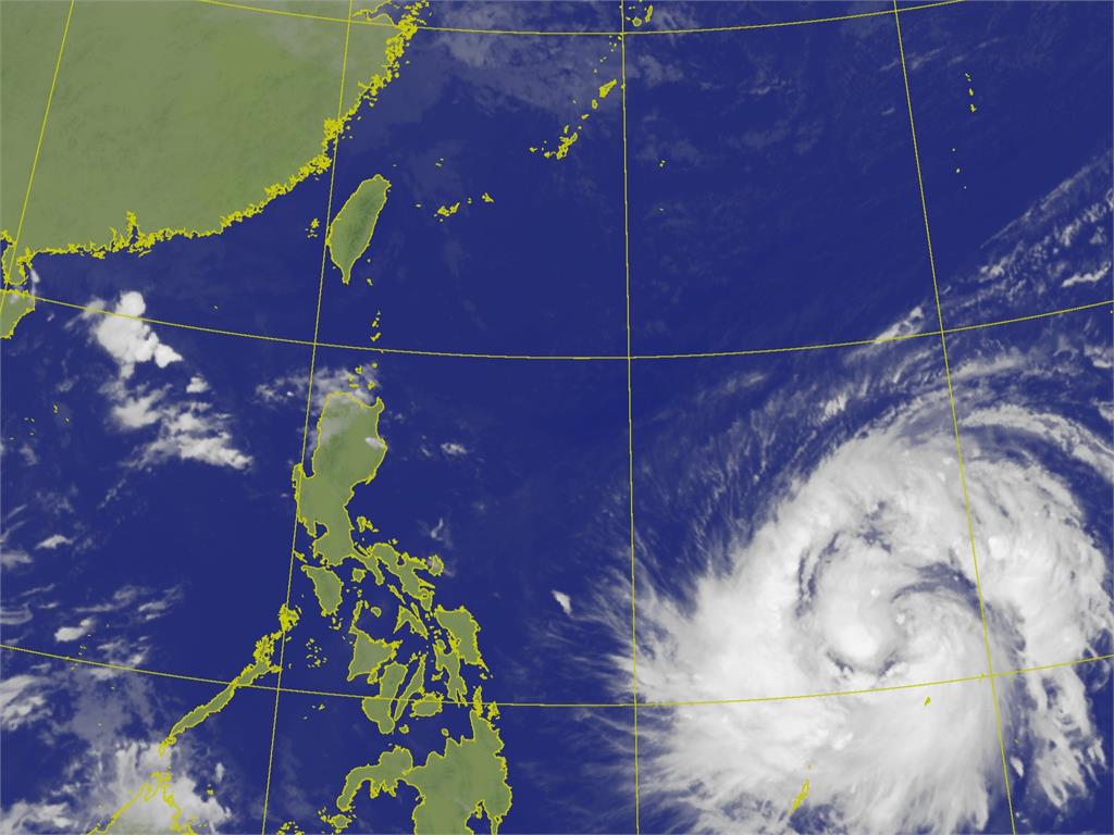 鳳凰颱風逼近！最快今增強為中颱 下週一至三影響最明顯