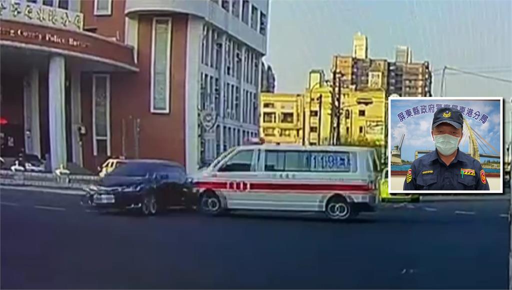 屏東東港一輛救護車鳴笛載送病患就醫途中，與一輛黑色轎車發生碰撞。圖：台視新聞