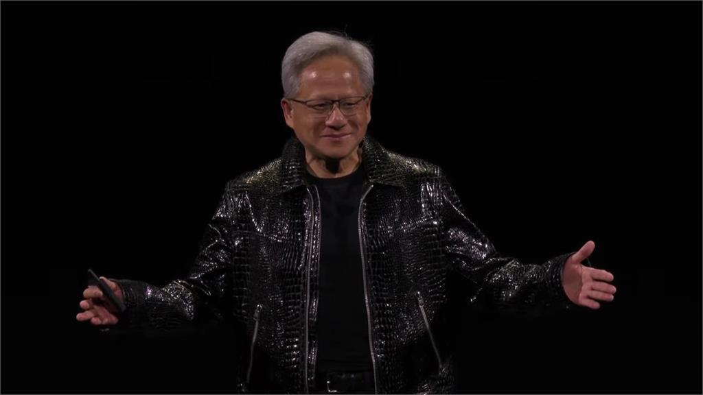 CES 2025登場，NVIDIA執行長黃仁勳發表開幕主題演講，一開場就問「喜歡我的夾克嗎？」圖／翻攝自 NVIDIA