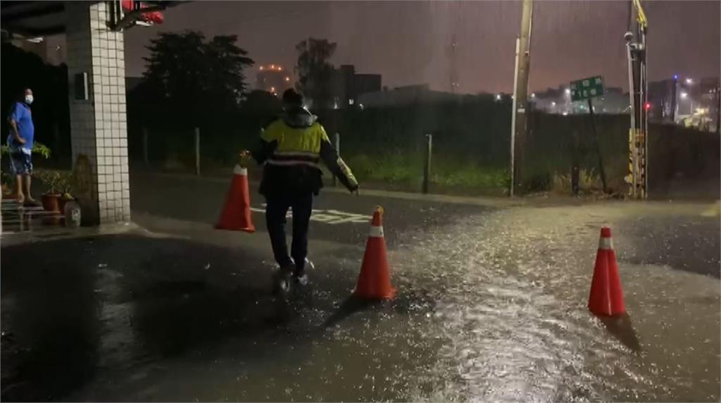 雨彈來襲！高雄、屏東多處傳淹水災情