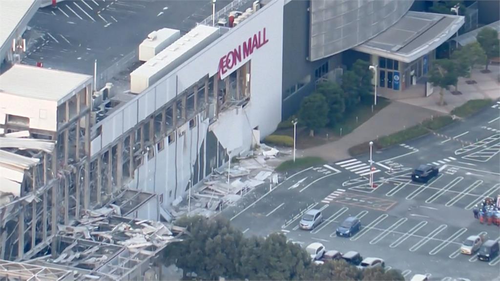 熊本AEON MALL強震後驚傳爆炸 二樓坍塌釀多人受傷