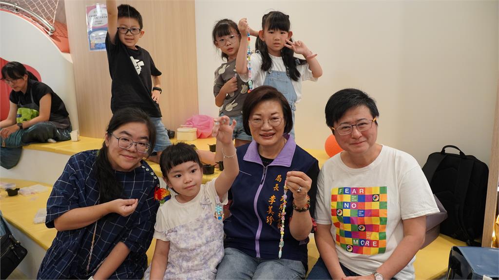 新北用彩虹說愛！同婚施行7周年 親子同樂共學性別友善