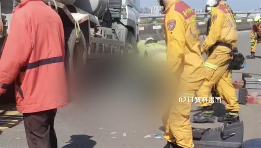 烏日溪南橋混凝土車追撞機車！雙胞胎兄弟遭輾1死1重傷 大哥目睹崩潰