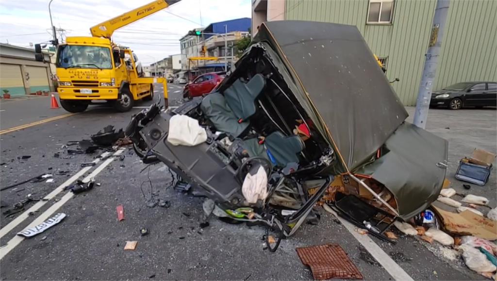 雲林斗南重大車禍 3車碰撞釀2死2傷