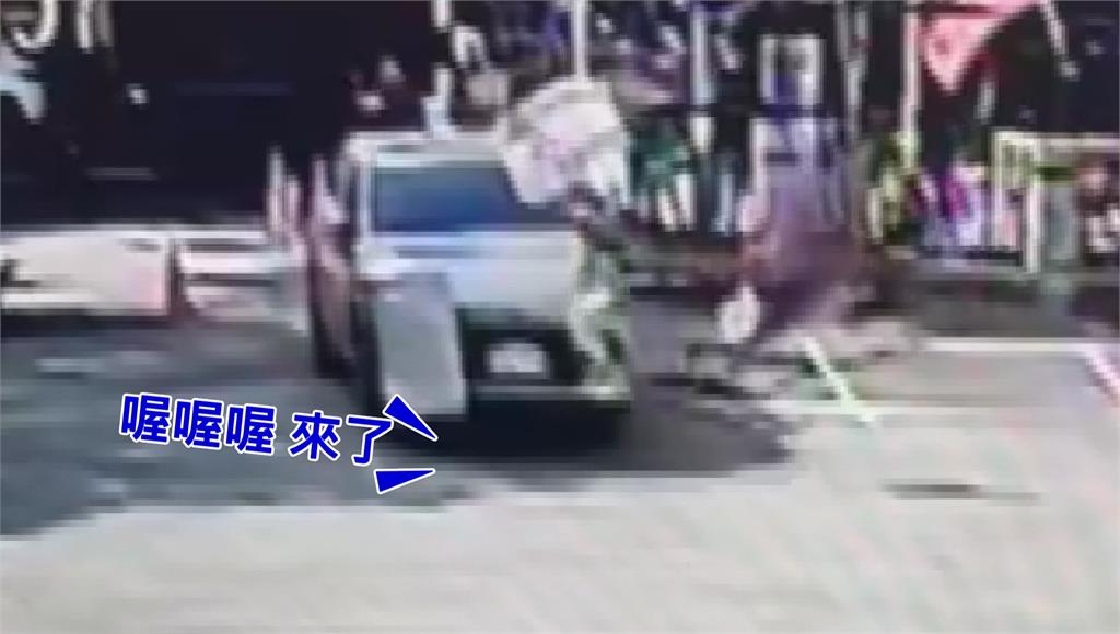 遭追撞失控！休旅車撞破國民黨台中黨部停車場圍牆 3人受傷