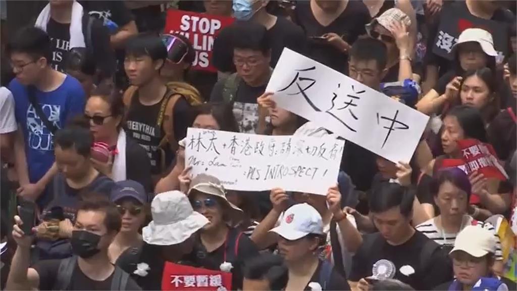 香港泛民主派最大平台「香港民陣」宣布解散。圖／資料照，翻攝自AP Direct