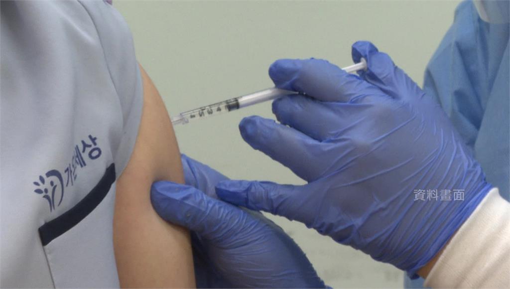 南韓已有超過1千4百萬人施打一劑新冠疫苗，光是6/16到6/18就有1萬多起接種後不良反應事件。圖／台視新聞（資料畫面）