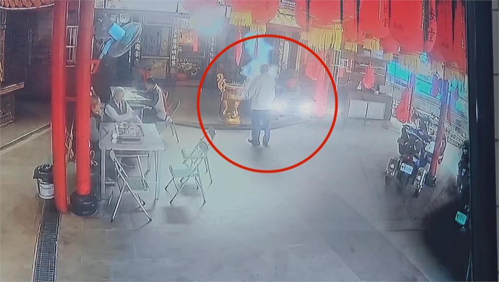 基隆宮廟驚傳爆炸！ 男子重傷「臟器外露」急送醫