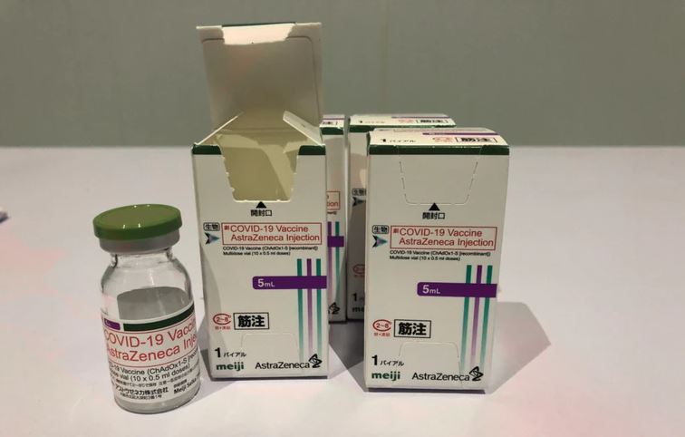日本捐贈台灣的AZ疫苗已完成檢驗封緘，今晚提前配發。圖／食藥署提供