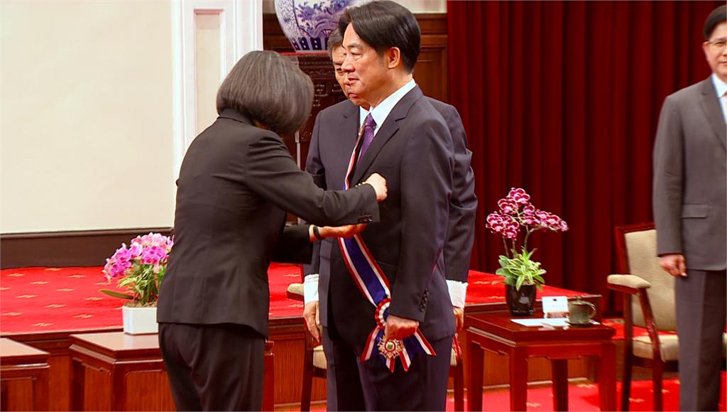 象徵國家最高榮譽 蔡總統頒授賴清德「中山勳章」