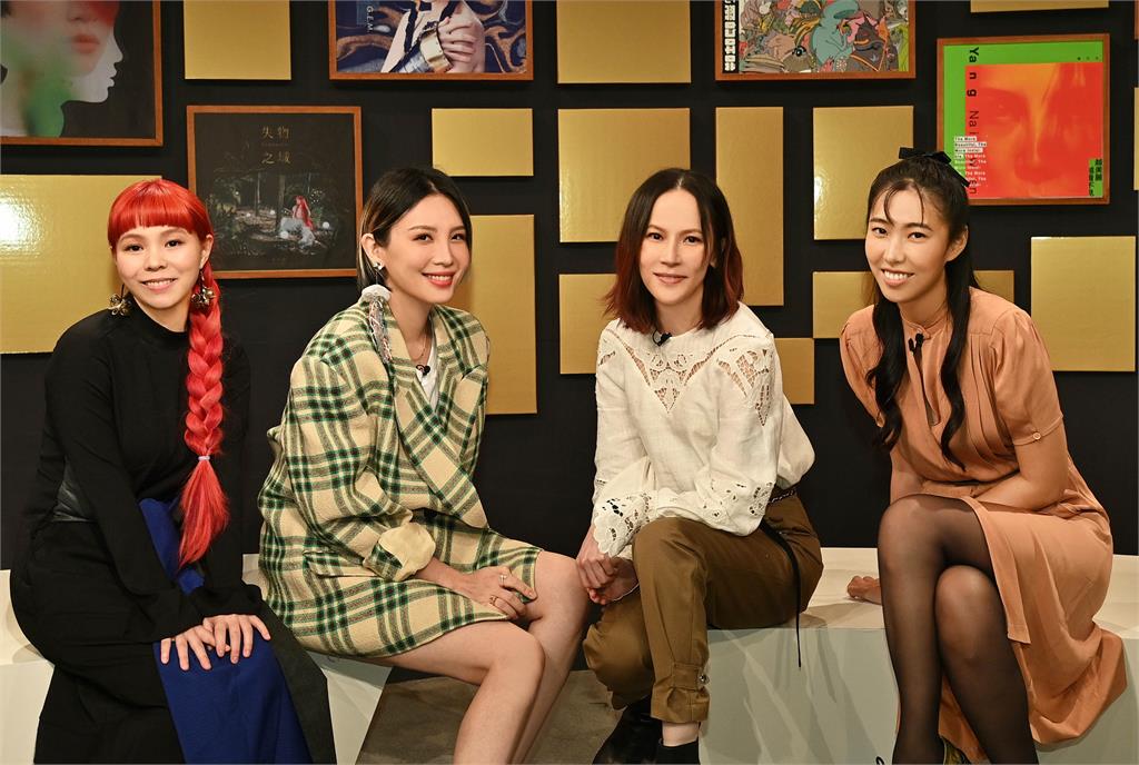 歌手許哲珮（左起）、魏如萱、楊乃文和王若琳分享入圍金曲獎的心情。圖：台視