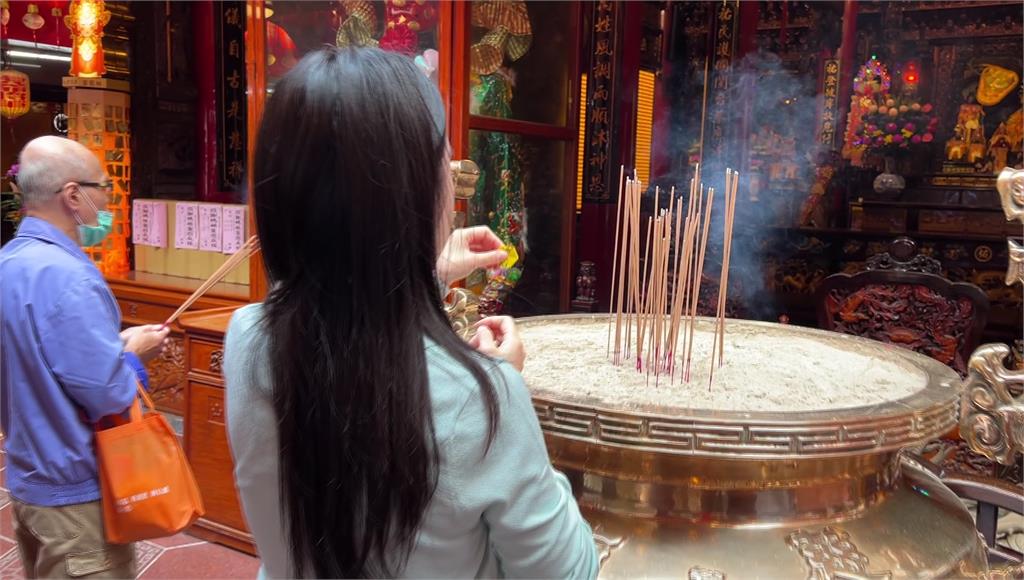 隨身攜帶「卍」字平安符出國 遭德國海關攔下盤問