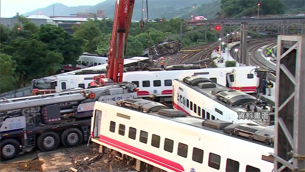 普悠瑪列車翻覆釀18死。圖／台視新聞（資料畫面）