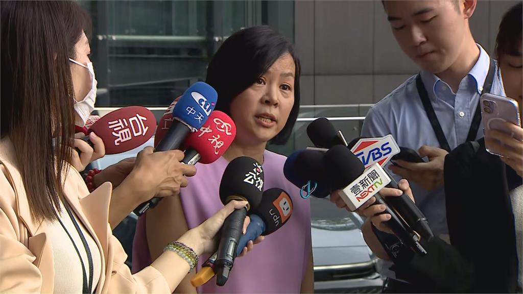 拎愛馬仕包、穿Dior外套引熱議！ 李貞秀大方回：女生就是愛漂亮