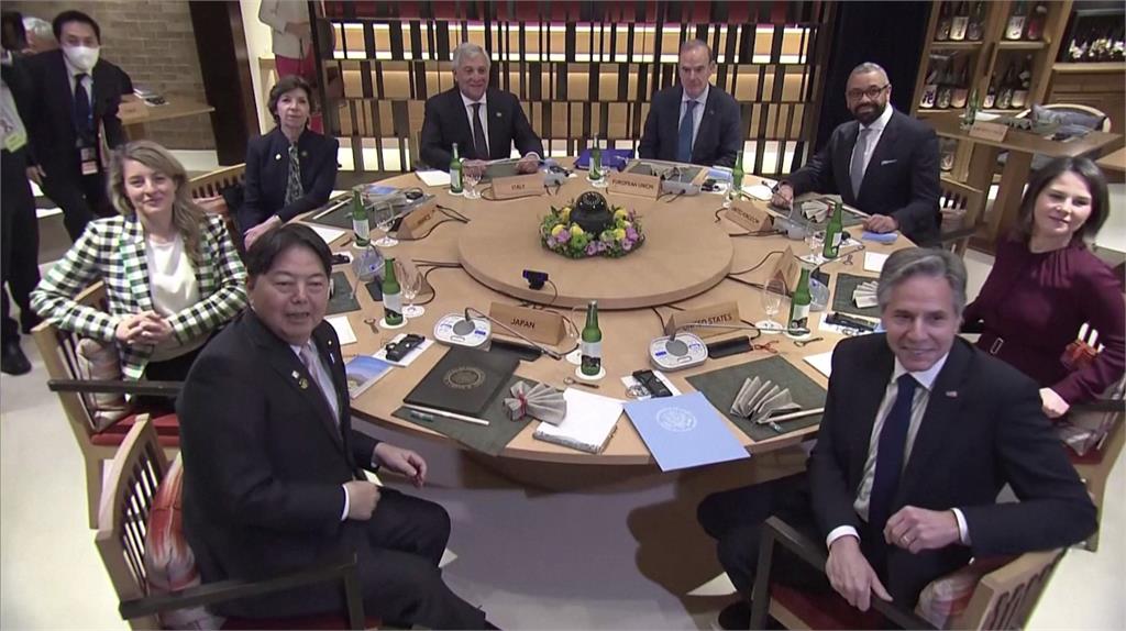 G7會議上，各國外長齊聚一堂。圖／美聯社、路透社、NHK