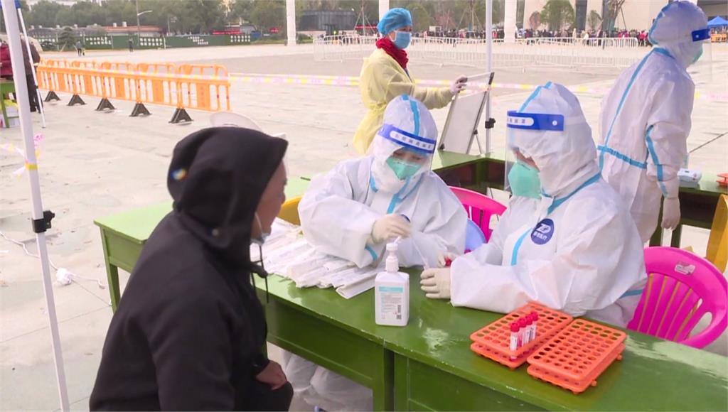 中國國家衛健委要求各地防疫做到「九不准」。圖／翻攝自AP Direct（資料畫面）