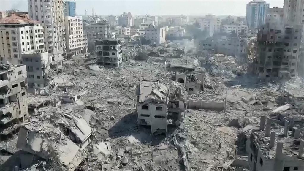 以色列轟炸加薩，當中有三分之一死者是孩童。圖／美聯社、路透社