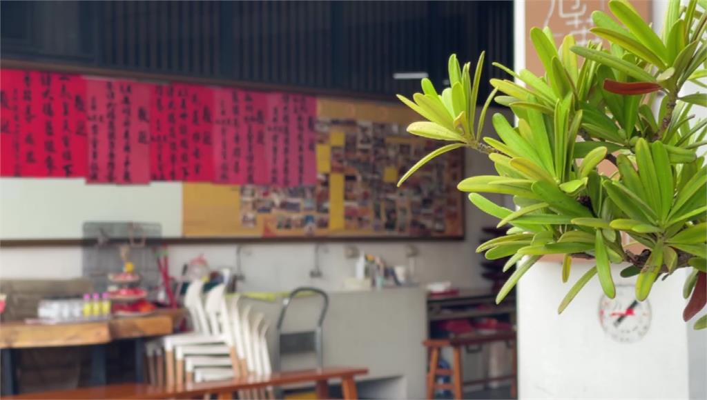 高雄一間宮廟住持遭控夥同代銷業者詐騙信徒。圖／台視新聞