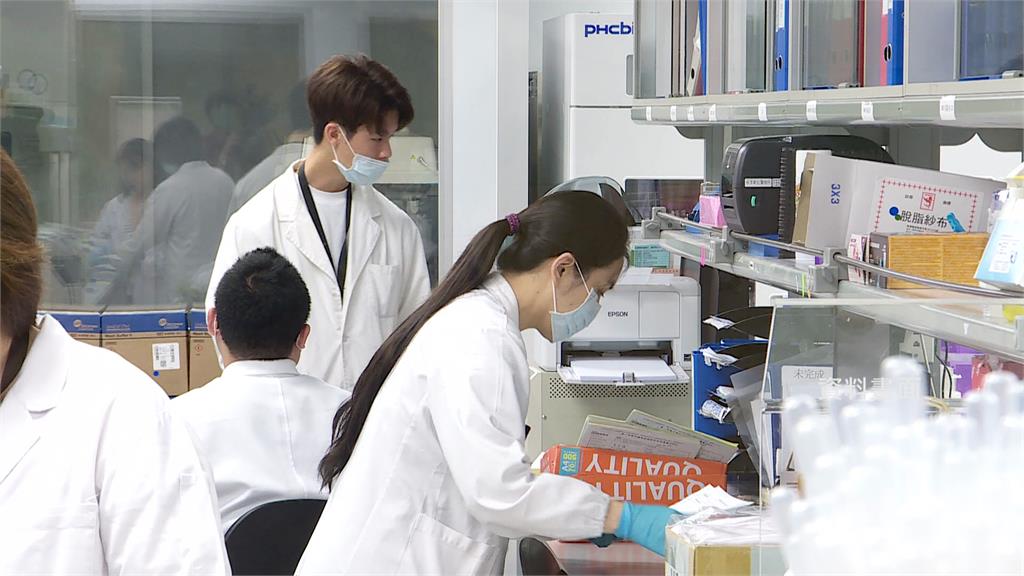 近5成大專生搶唸科技業 專家示警：恐削弱國家競爭力