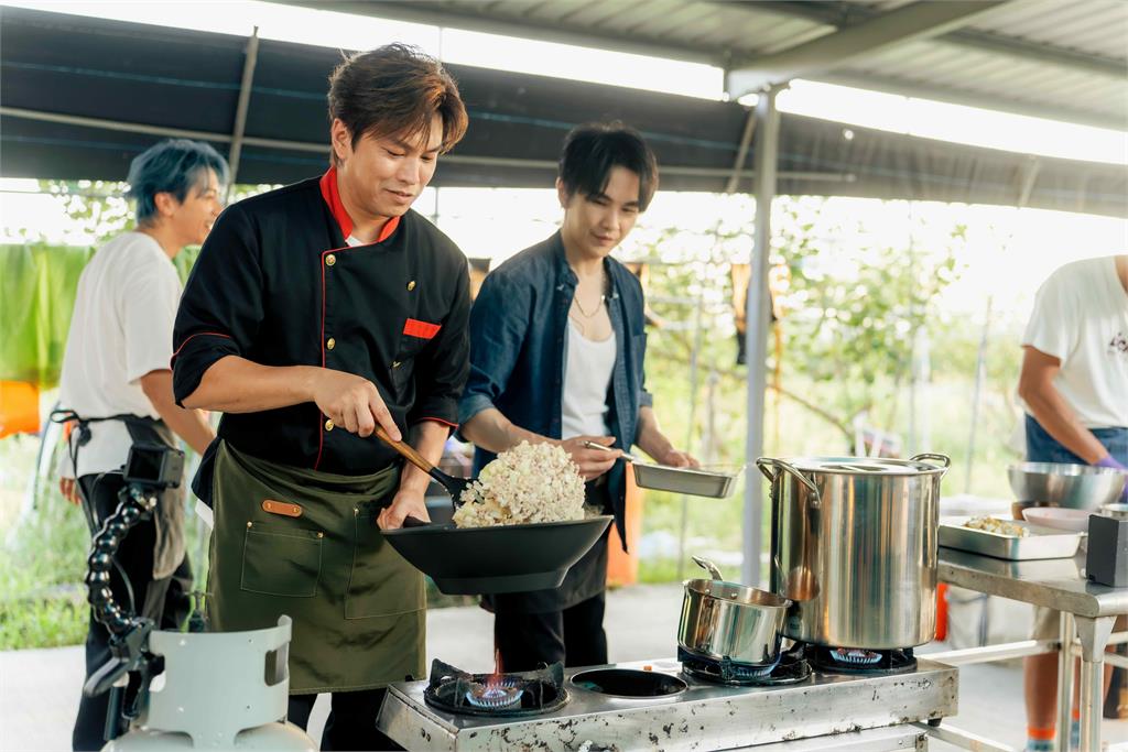 《嗨！營業中》Energy阿弟當主廚　還被騙到菱角田做苦工