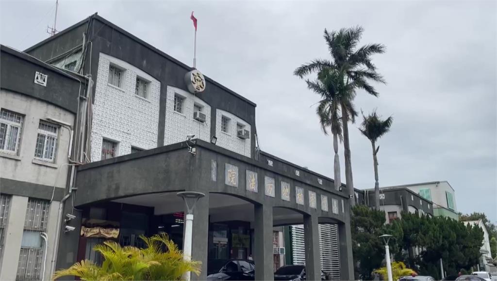 攝影師誘騙國中女拍不雅片 學校隔半年才通報