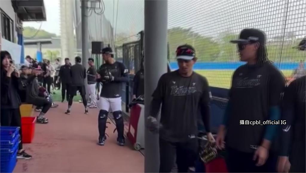 WBC／中華隊集訓備戰 林子偉跟陳江和教練「PK投籃」