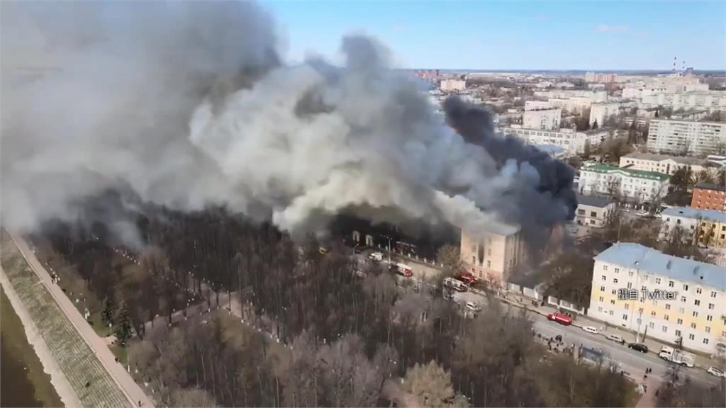 俄羅斯國防部研究大樓驚傳惡火。圖／翻攝自AP Direct