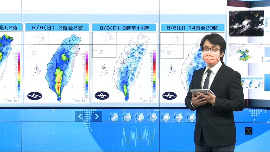 中央氣象局說明近日豪雨狀況。圖／台視新聞