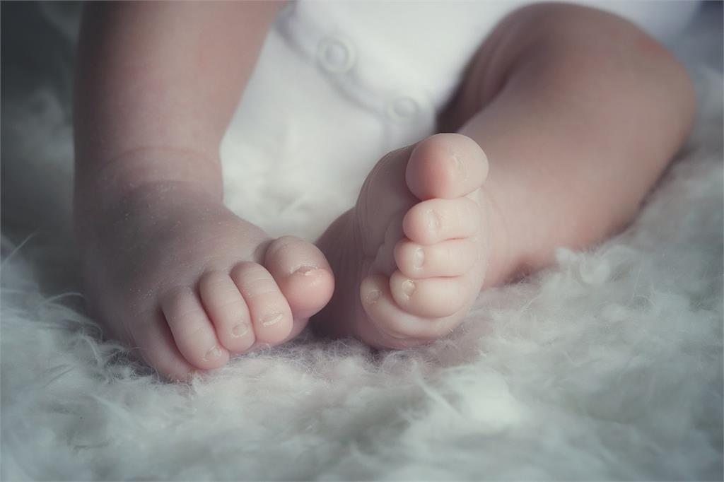 8天大女嬰確診腸病毒併發重症。示意圖／翻攝自免費圖庫Pixabay（非當事人）