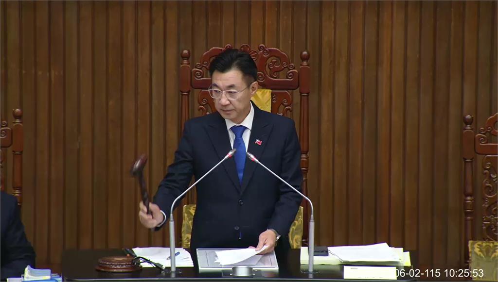 立院三讀通過修正海洋組織法 海巡署副署長增至3人