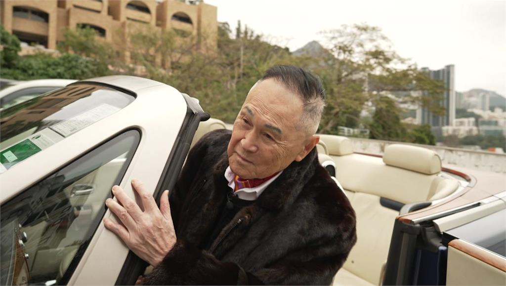 香港富豪趙世曾花重金買自己名字的車牌。圖／CNN