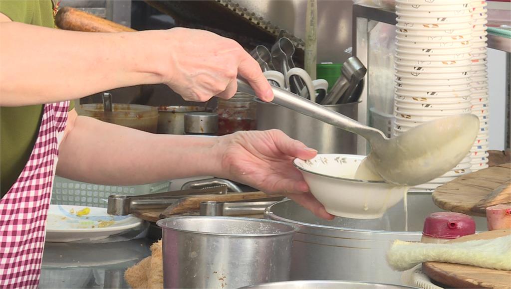 2029年小吃店強制開發票？ 財政部：未達20萬仍免