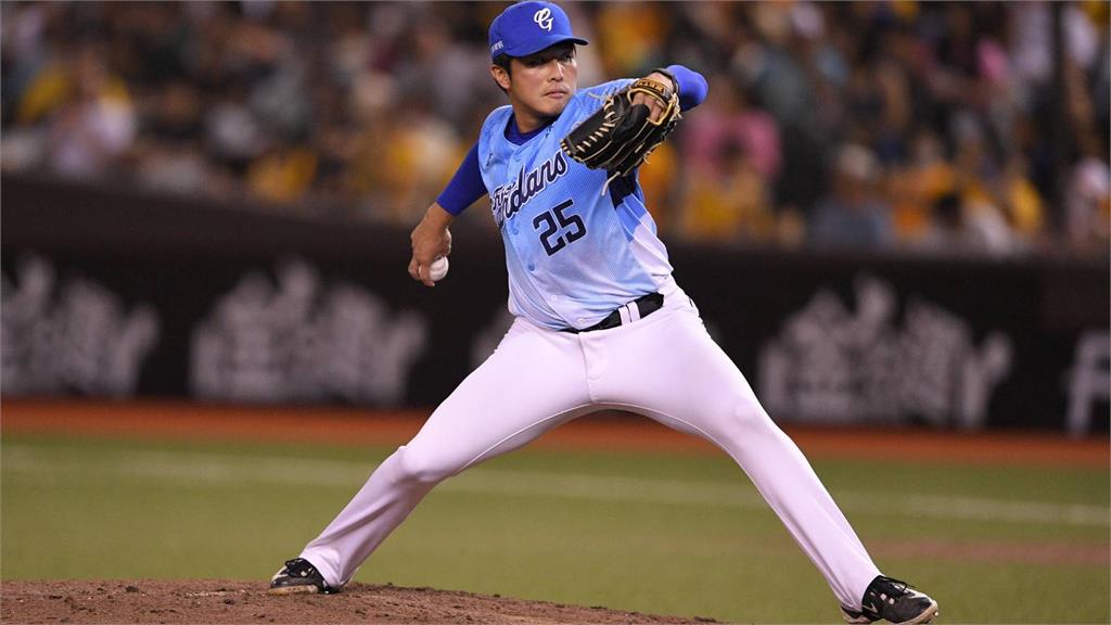 中職／台鋼雄鷹補強「厚實投捕戰力」 賴智垣、劉時豪加盟