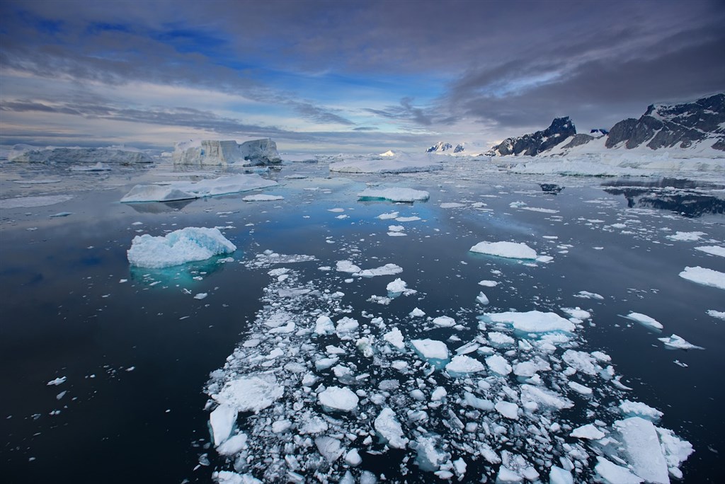 全球暖化導致法國蒙特維冰河，氣溫上升攝氏四度。示意圖／翻攝自Pixabay圖庫