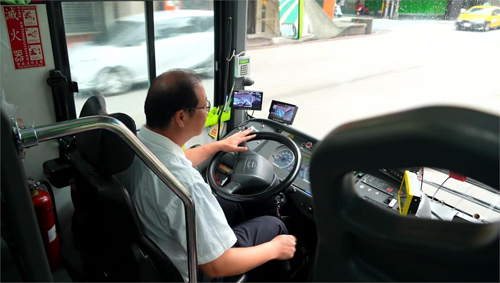 公車駕駛缺額達3成　北市擬招募外籍移工