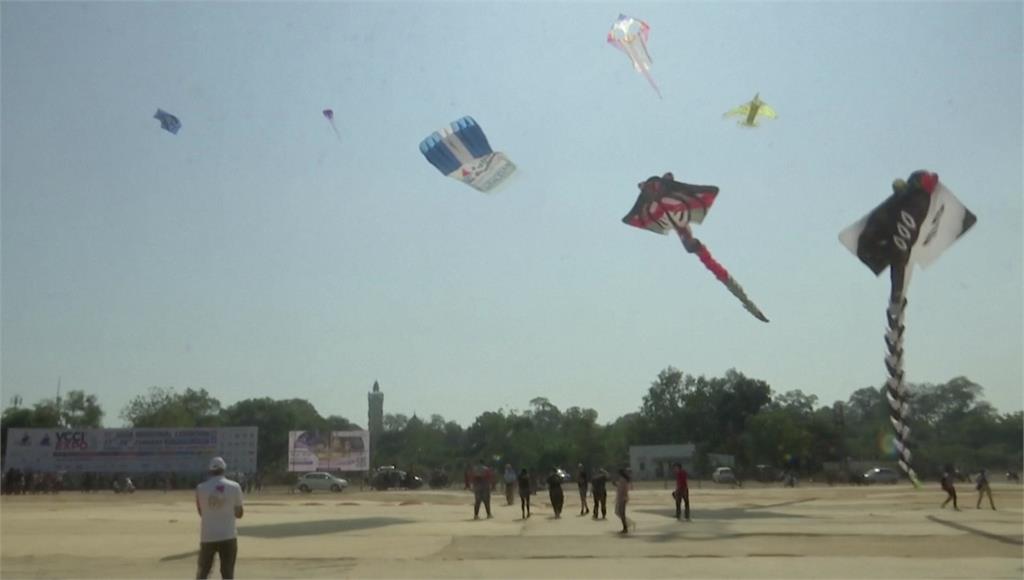 印度恐怖風箏節傳6死。圖／路透社
