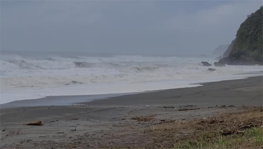 台灣沿海風浪仍強。圖／台視新聞