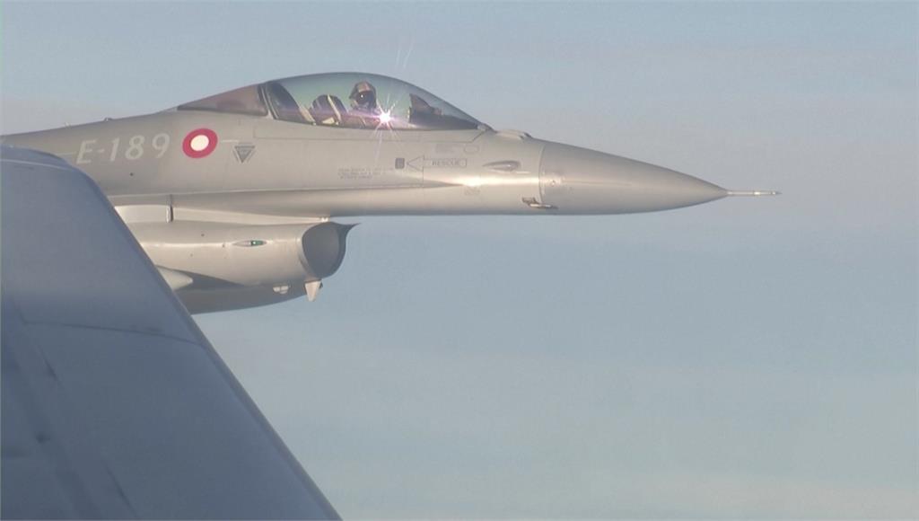美國批准從丹麥、荷蘭，向烏克蘭交付F-16。圖／路透社