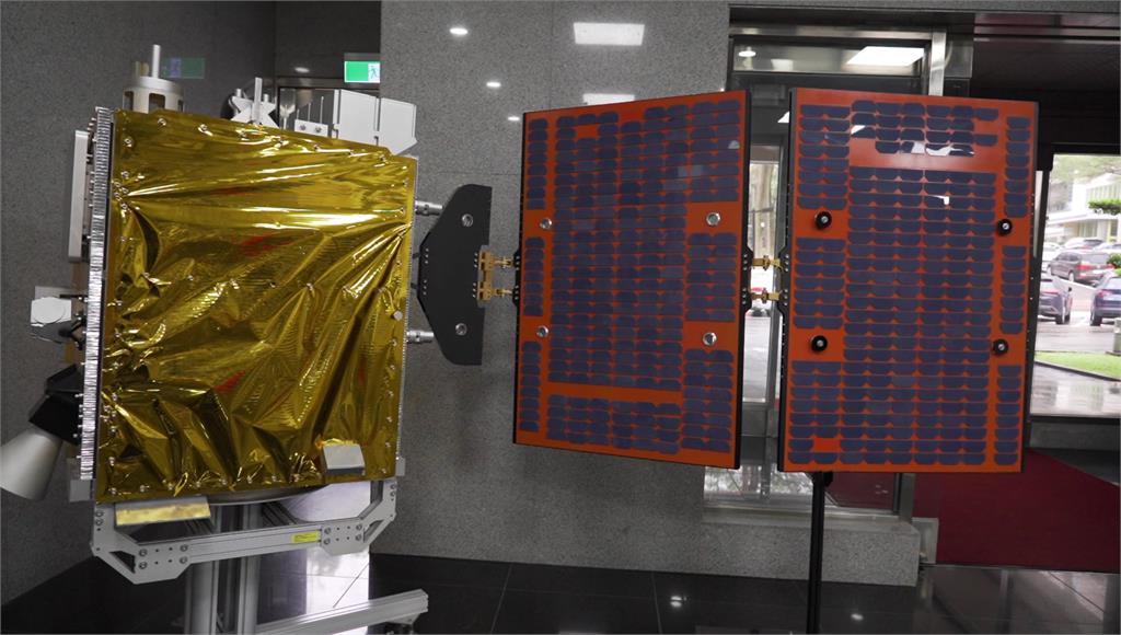 台首顆自製氣象衛星「獵風者」起運　9月將升空