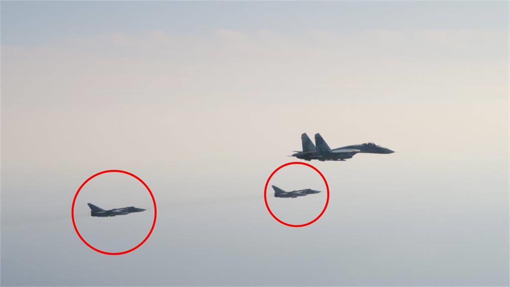 瑞典媒體指出，3月初侵犯瑞典領空的俄戰機，2架蘇愷-24攻擊機攜有核彈。圖／翻攝自瑞典國防軍