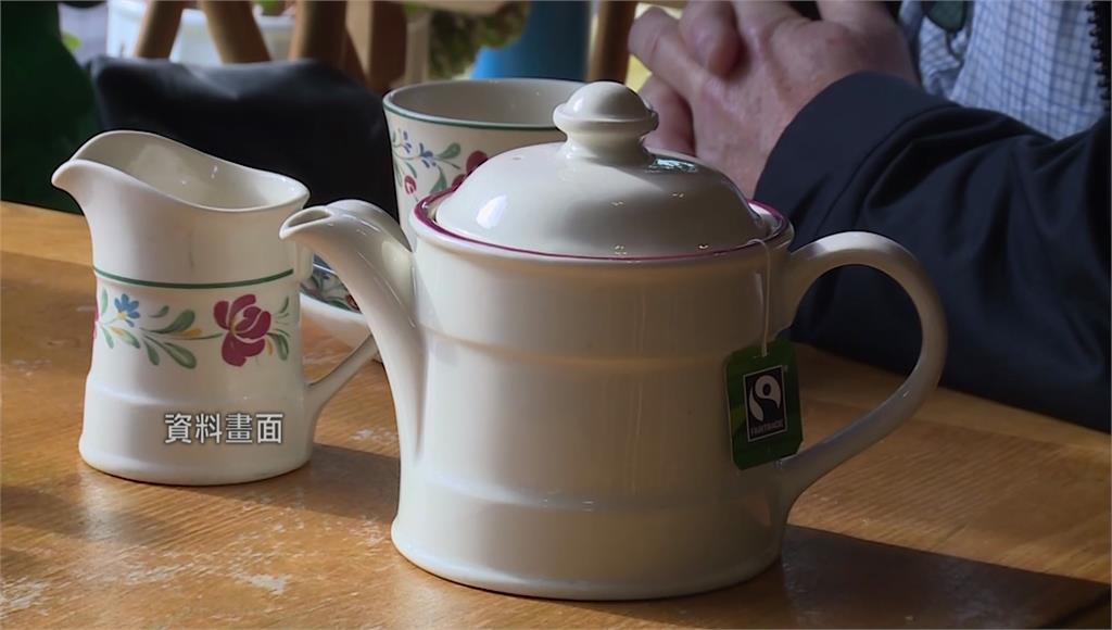 英國外交官發現中方贈送的茶壺有竊聽器。示意圖／美聯社、路透社（資料畫面）