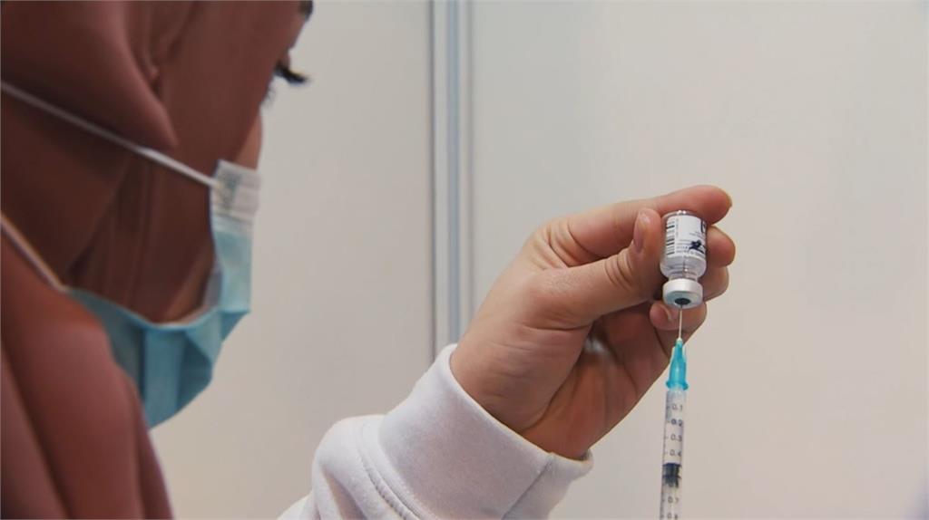 美國計畫9月20日開始加打第三劑疫苗。圖／翻攝自AP Direct（資料畫面）