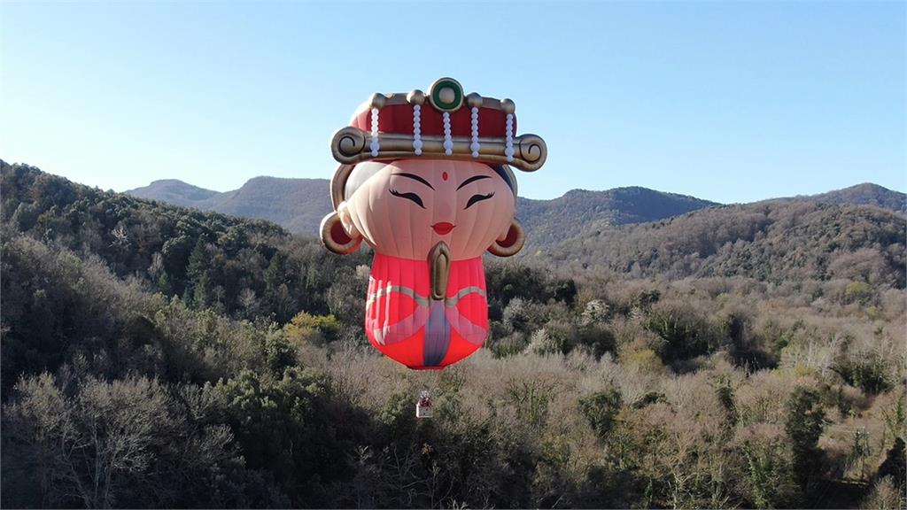 Q版媽祖熱氣球在西班牙試飛，準備6月底在熱氣球嘉年華亮相。圖／台東縣政府提供