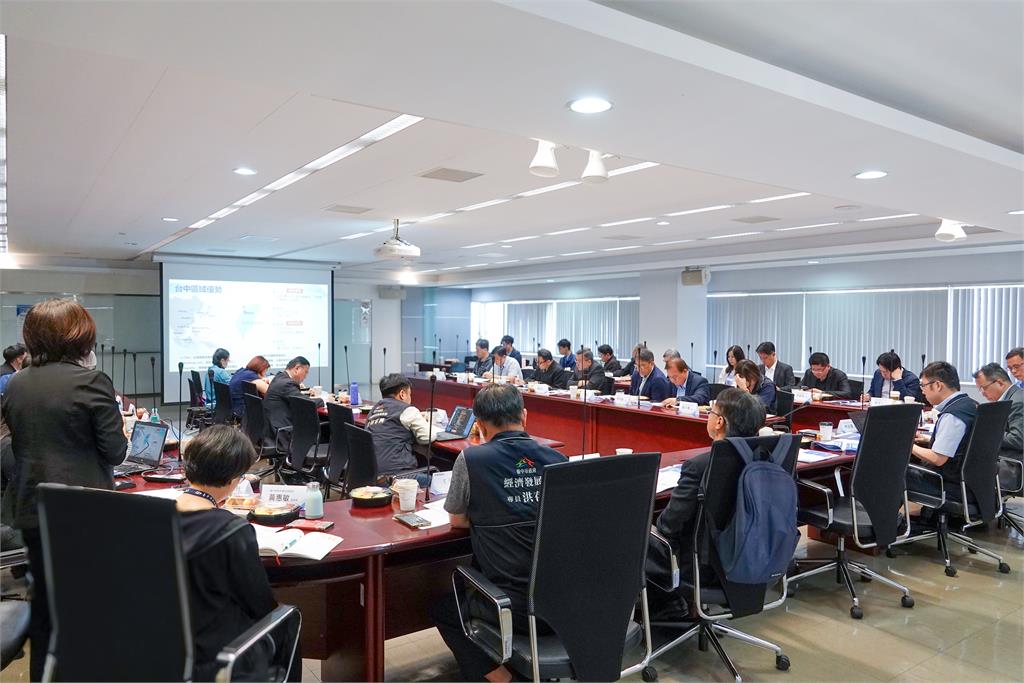 智慧台中新動力！海內外AI專家齊聚中市府研商數位產業發展