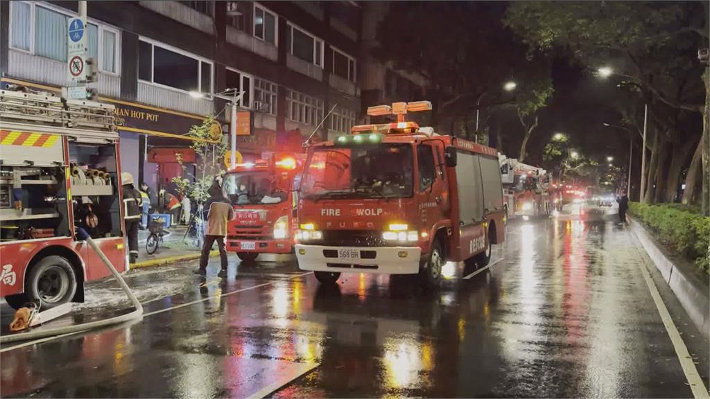 才剛辦「兆元宴」！黃仁勳愛店「磚窯」餐廳今清晨驚傳火警竄煙