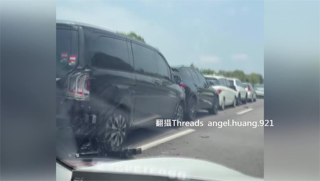 清明連假撞況多 國1北上苗栗段爆「11車追撞」