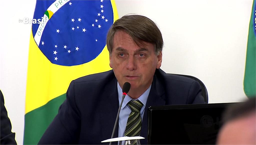 巴西總統波索納洛6日出現38度高燒症狀。圖：台視新聞
